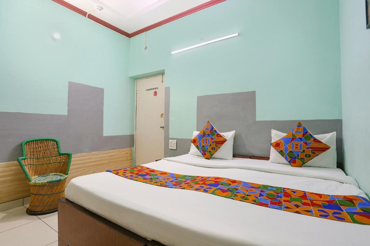 Asrama Fabhotel Stella *