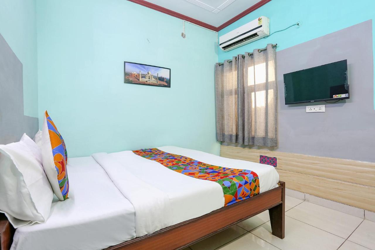Asrama Fabhotel Stella Agra (Uttar Pradesh)
